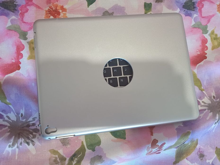 Klawiatura iPad 9"7