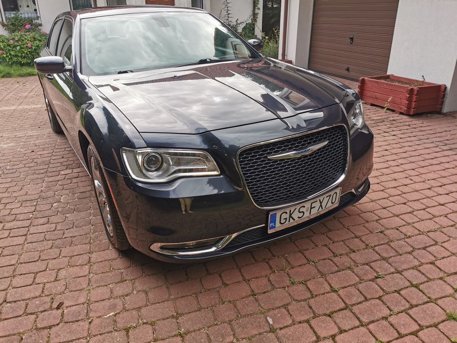 Chrysler 300 3.6 benzyna  35Tyś przebieg 2016r