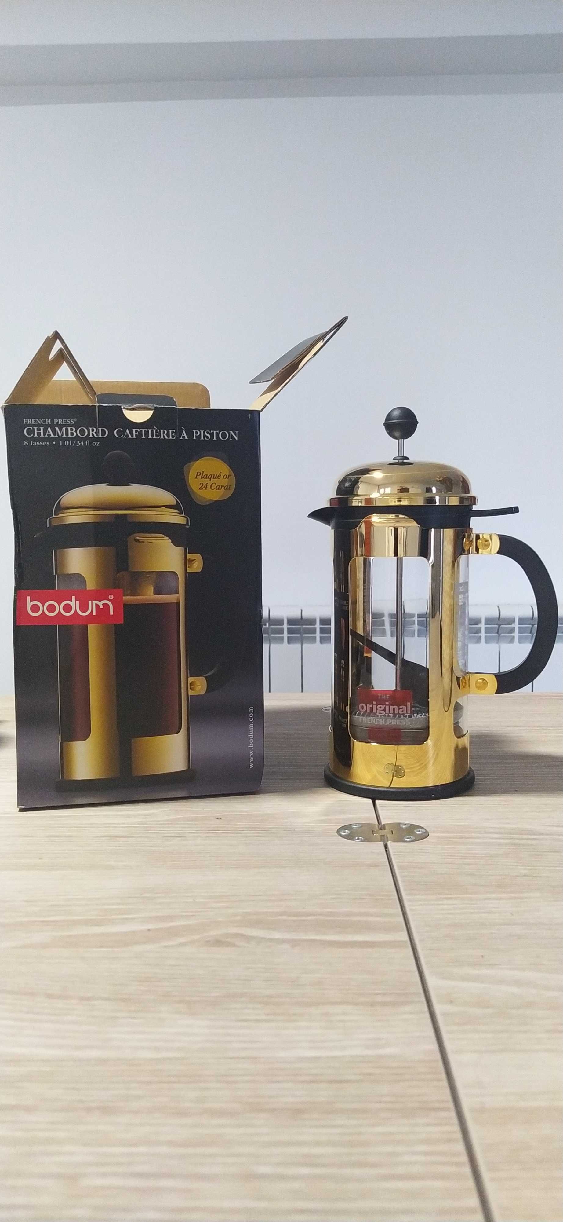 Cafeteira Bodum ouro 24k