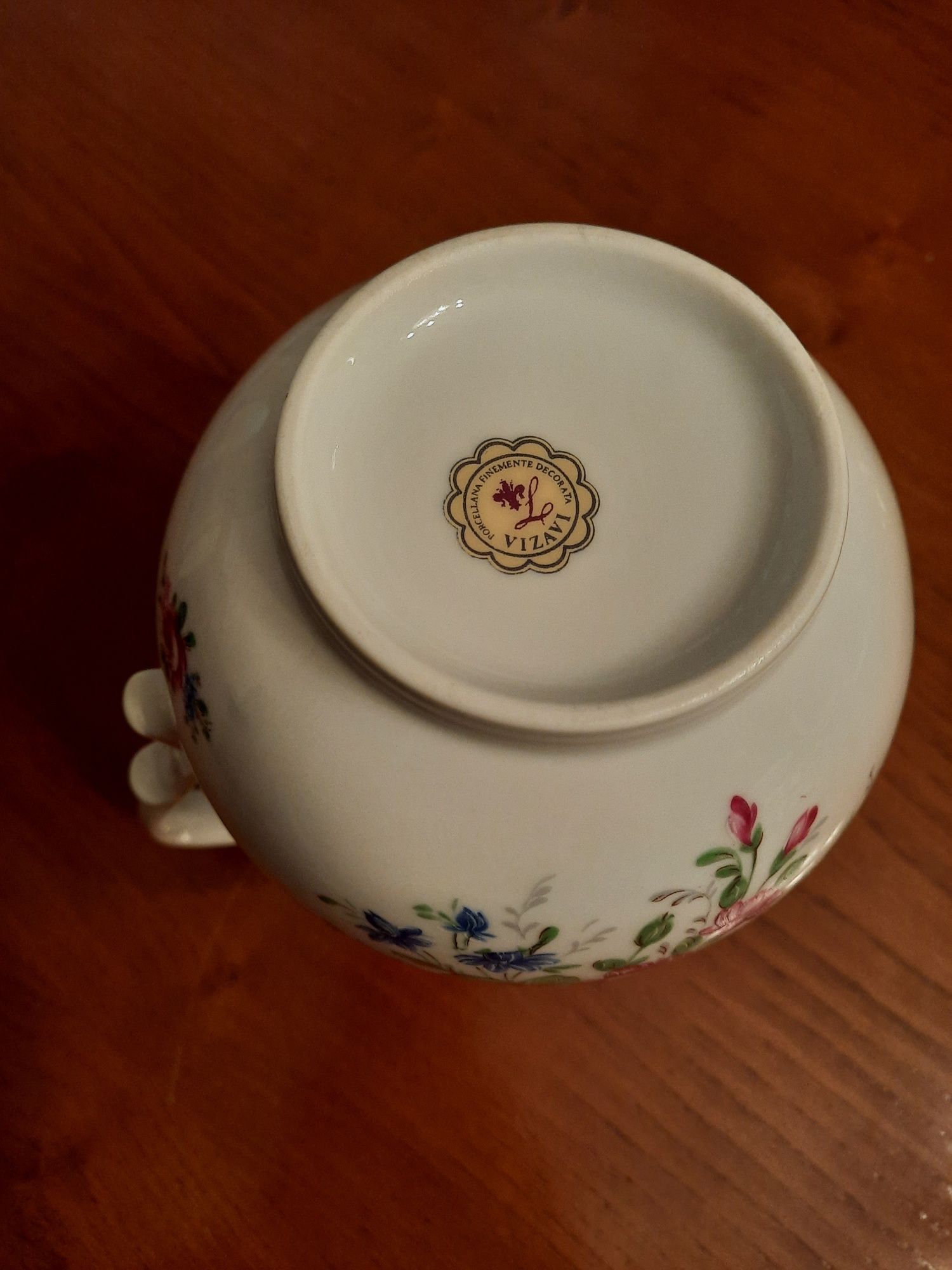 Conjunto de Louça Vizavi (Bule e Prato)