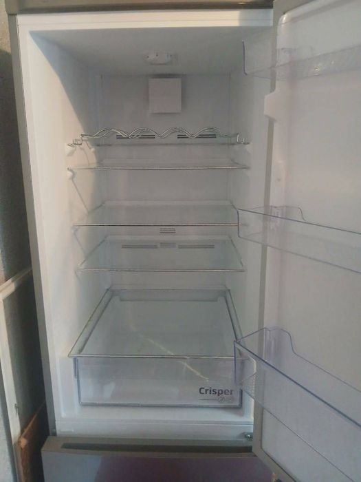 Продам Двокамерний холодильник Beko RCSA366K30XB