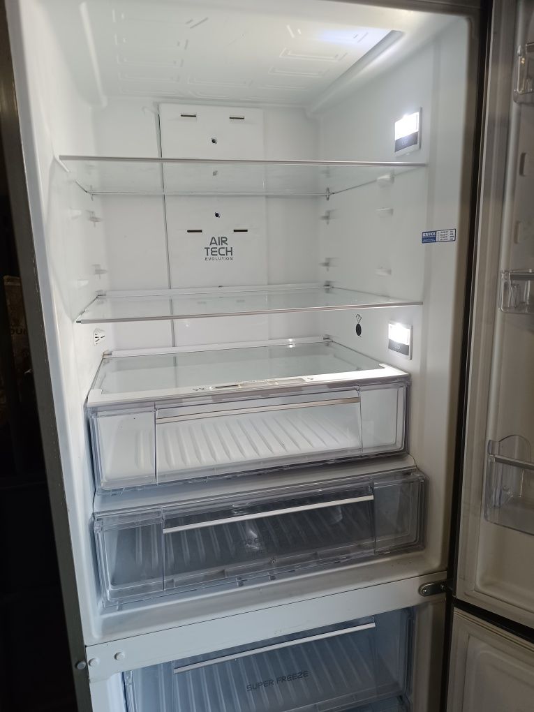 Frigorífico Combinado Hotpoint ARISTON