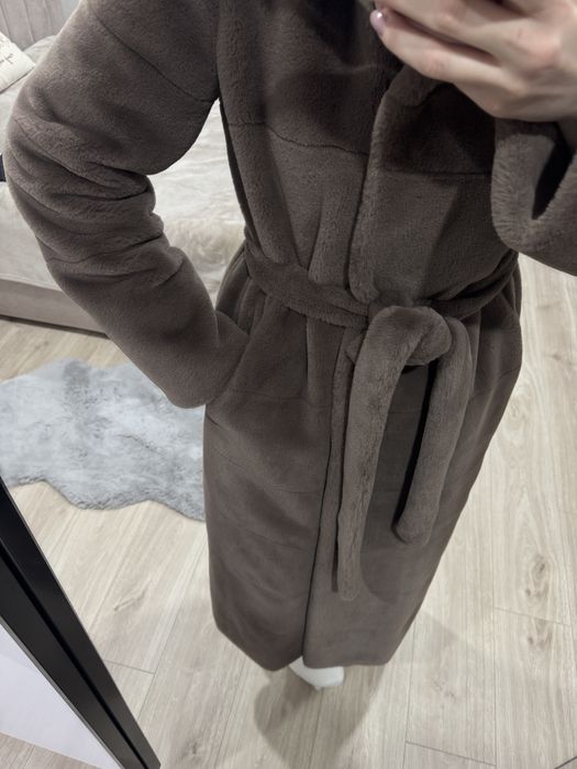 Коричнева еко-шубка