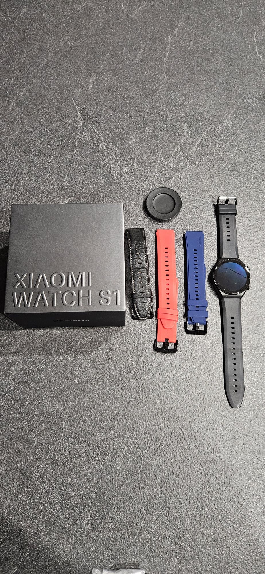 Xiaomi watch s1.