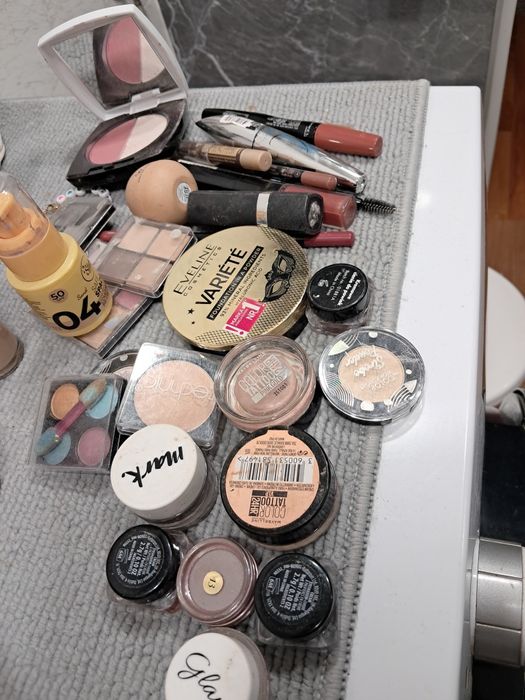 Oddam Kosmetyki widocznie na zdjęciu