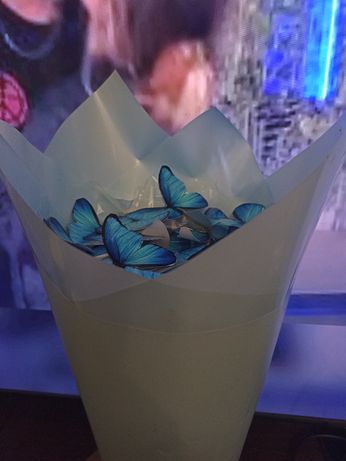 Букетик з метеликами