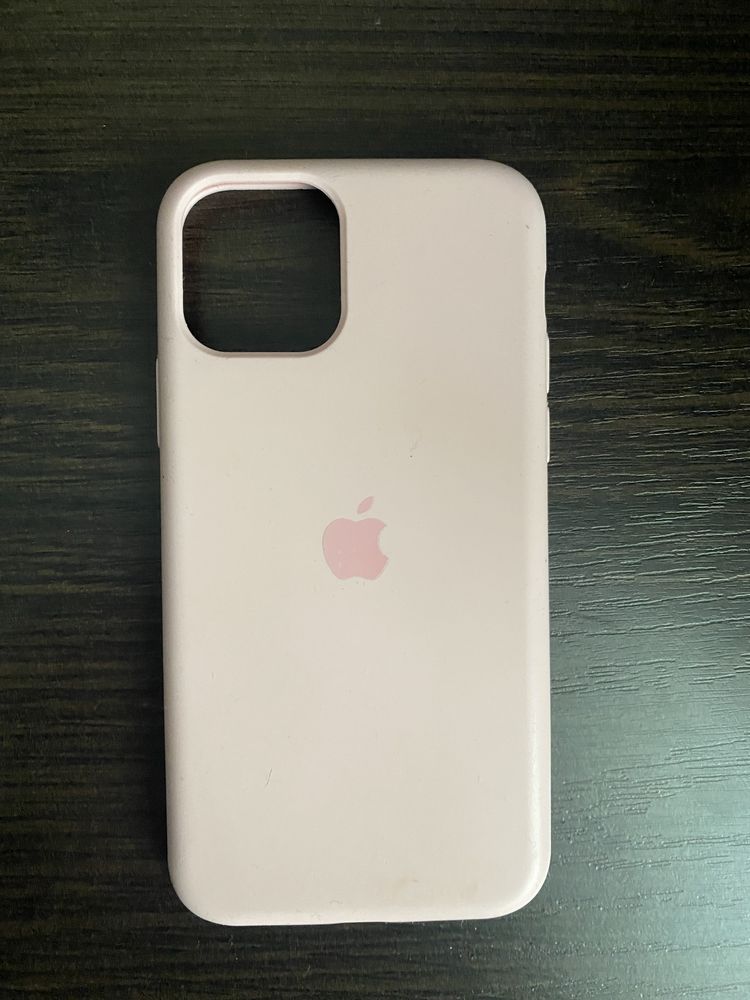 Чохли на Iphone  11 Pro