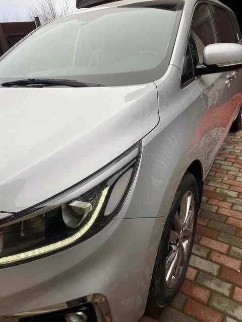 2018 Kia Carnival  2.2 дизель 9 місна