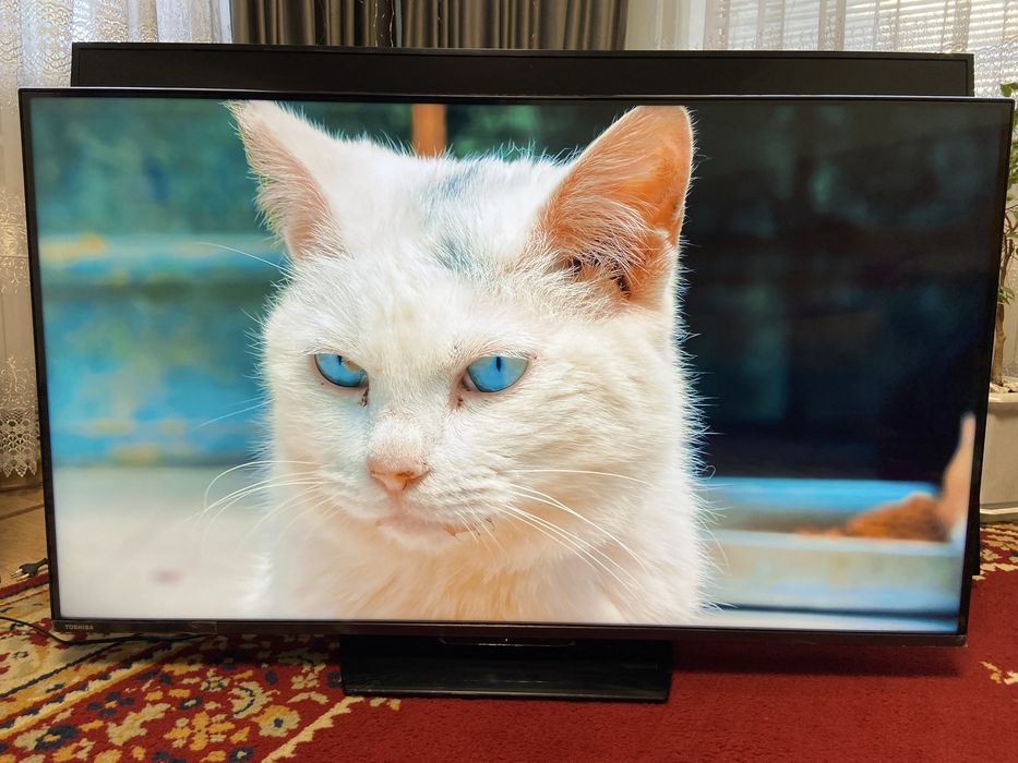 Телевізор Toshiba 50UV3363DA SmartTV/wifi/4K/12.2023 як новий