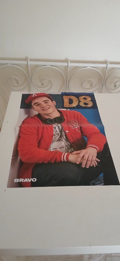 Poster Demi Lovato/D8, novo