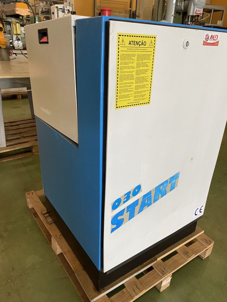 Compressor parafuso Compair 30 CV