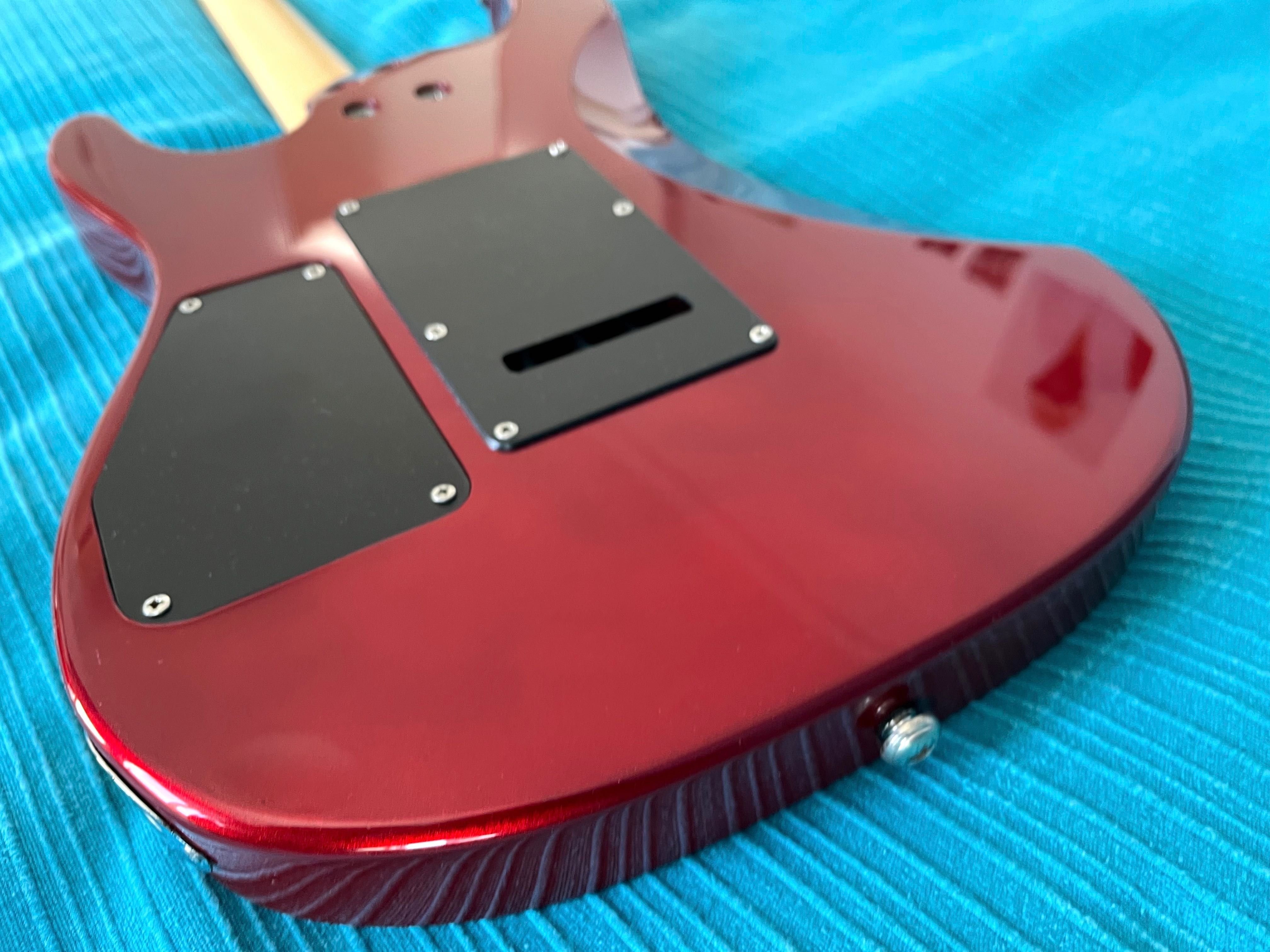 Aria II Pro Mac Series - Guitarra elétrica e amplificador