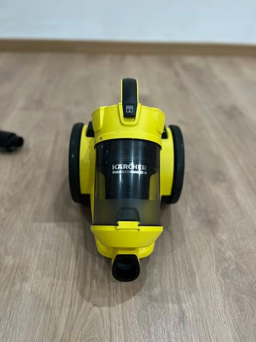 Vendo Aspirador a Seco Karcher VC3