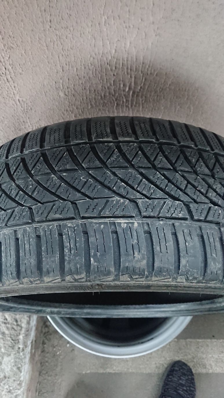 Шина запаска R18 225/40 Hankook Kinergy 4S