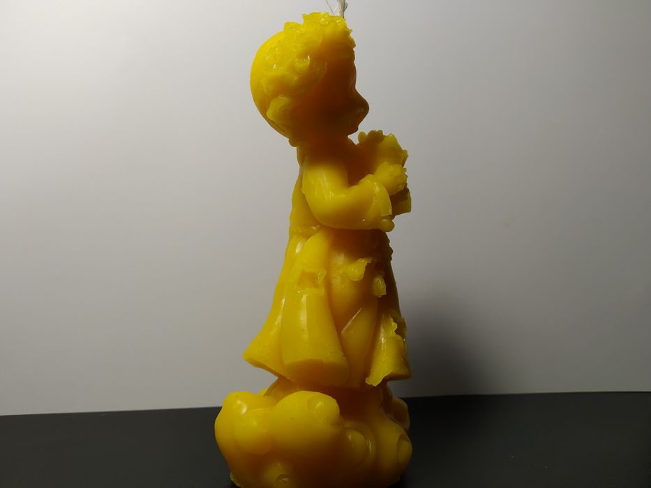 Декоративна воскова свічка "статуетка"