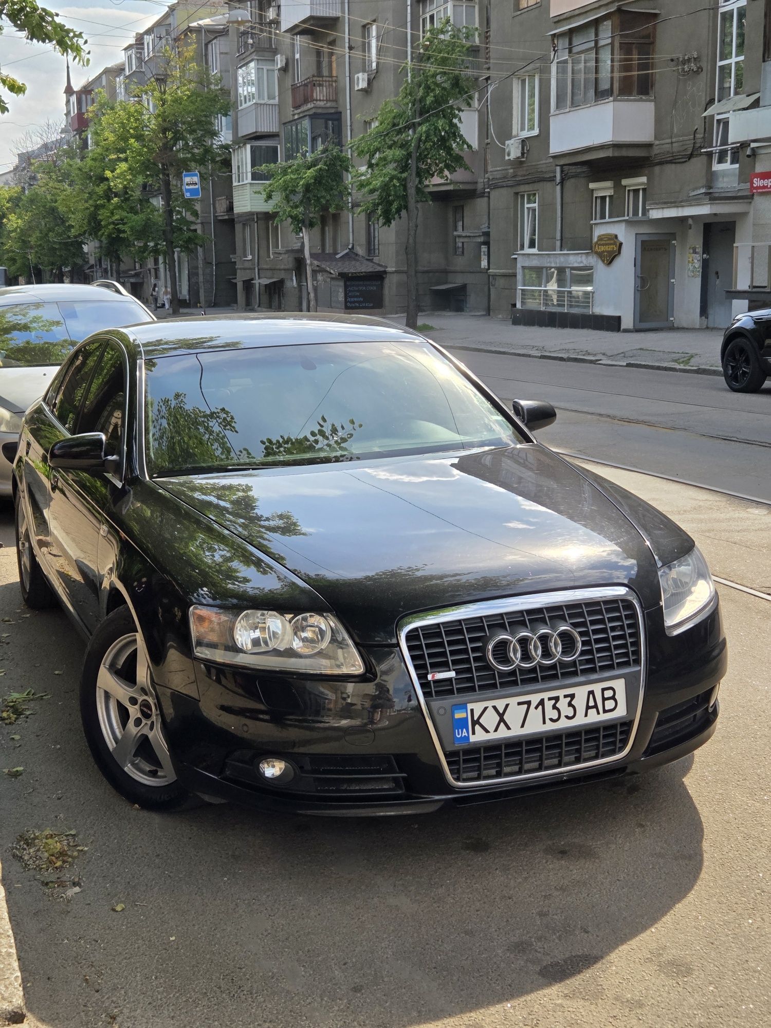 Продам машину Audi A6