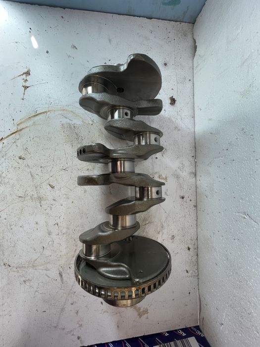 Колінчастий вал 2.0 tfsi DDS DDSA пробіг 20 тис