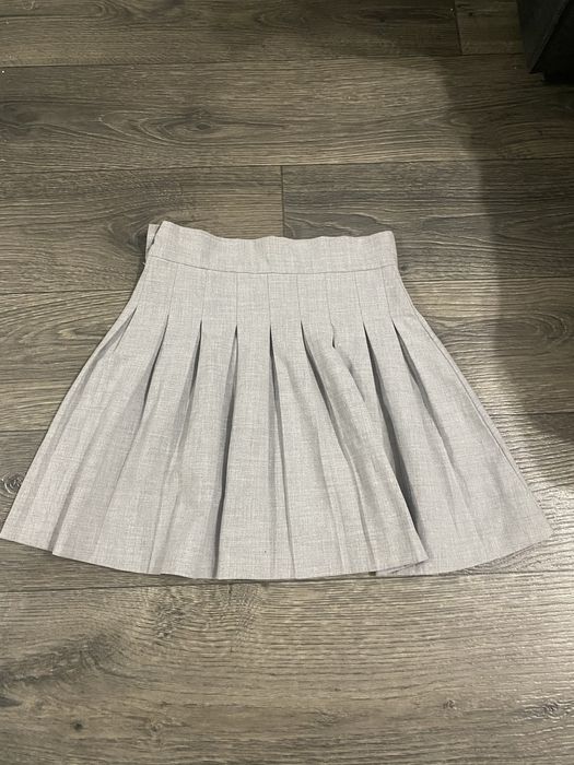 Стильна спідниця від Bershka