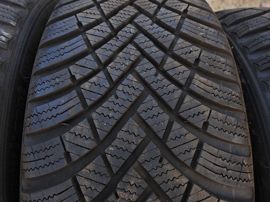 4x Hankook Winter i*cept RS3 W462 195/45 R16 84H 2x7,2 2x6,2mm 22rok