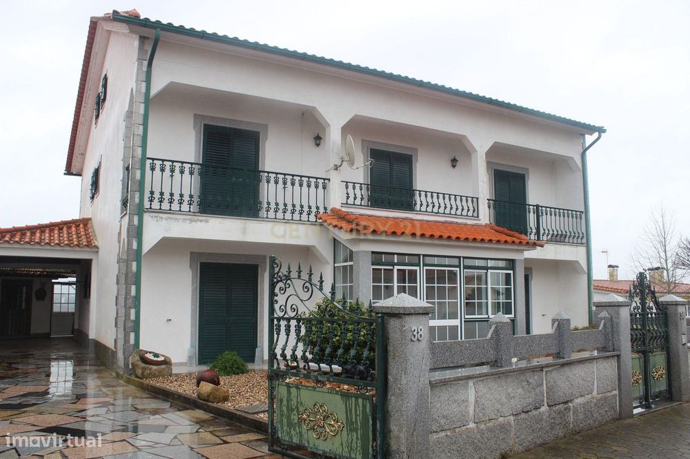Espaçosa Moradia T7 em Pinhel
