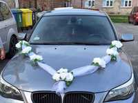 Dekoracja auta na ślub