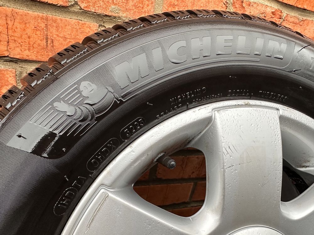 РЕЗИНА 195/65/15 MICHELIN ЗИМОВА СВІЖА 8,3мм комплект