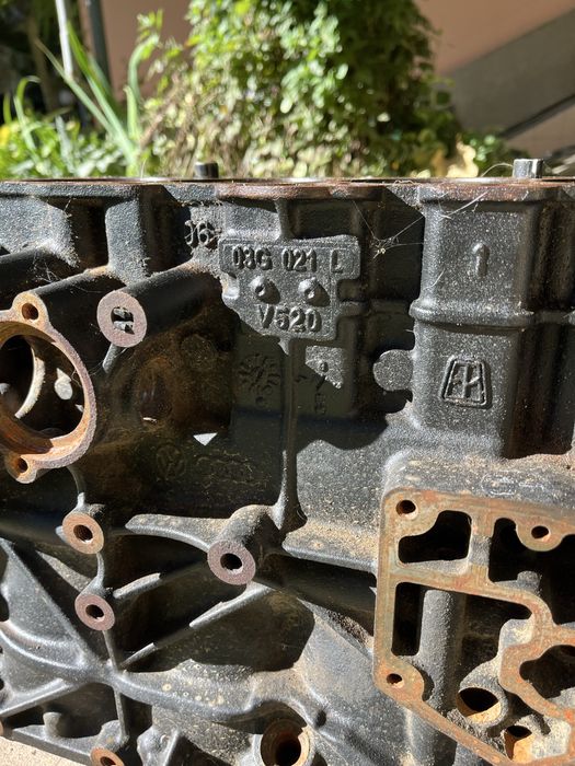 Блок двигуна 2.0 tdi bmp