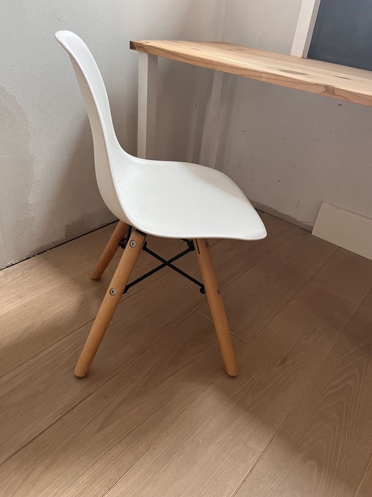 Biurko dla dziecka + krzeselko