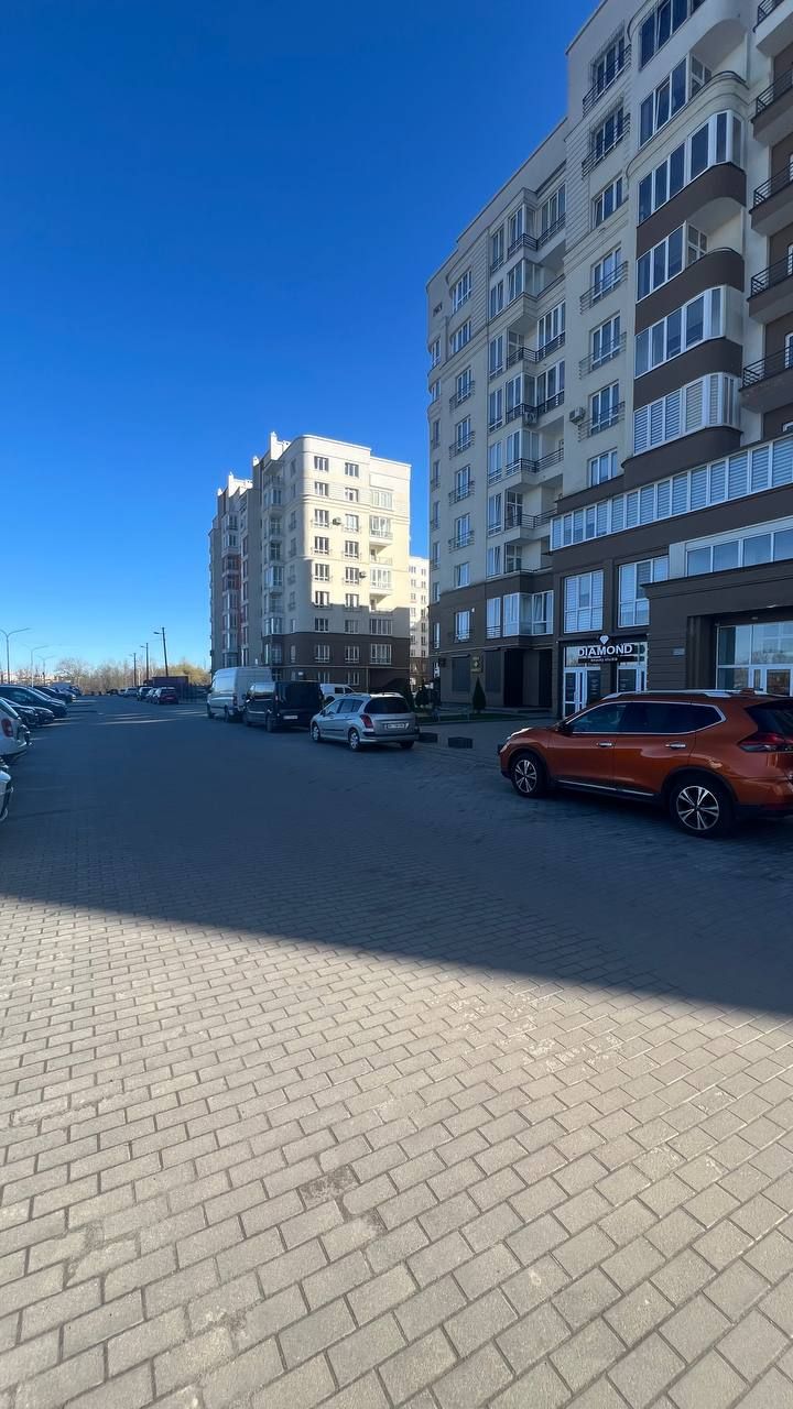 3-к. квартира 97 м2 з лоджією в новобудові за вул. Стрийська