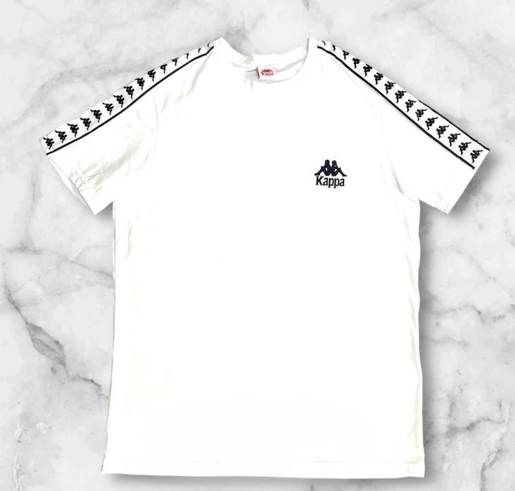 Белая футболка Kappa с фирменными лампасами – Стиль на каждый день