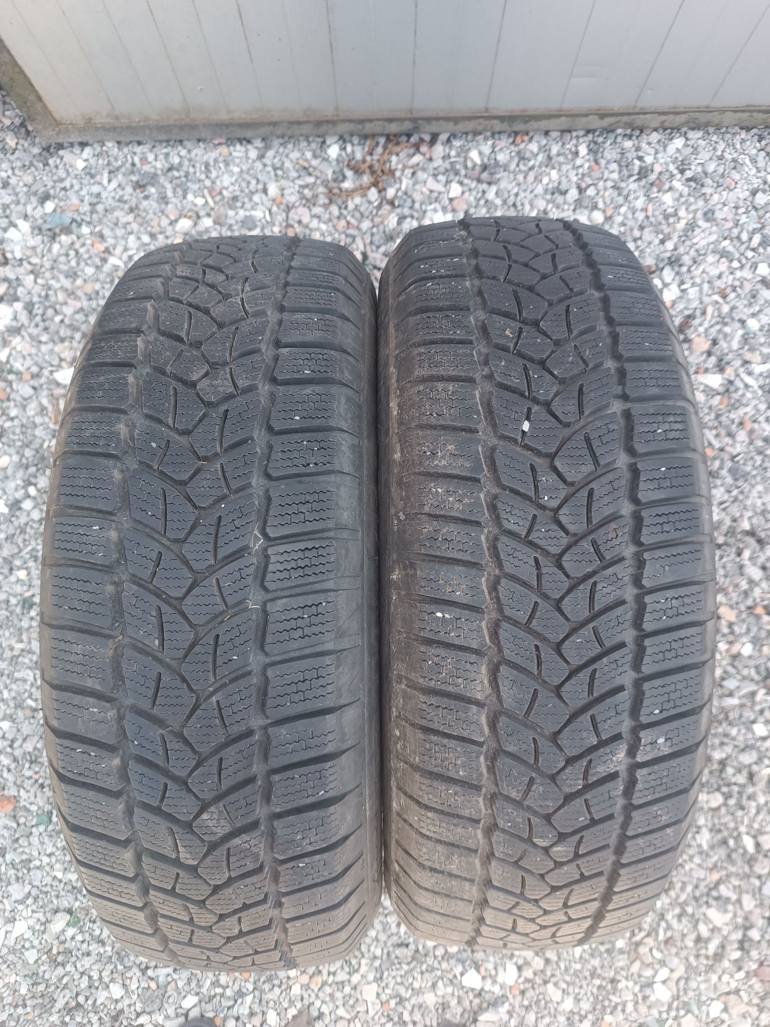 205/60R16 Dwie opony zimowe Firestone 19r