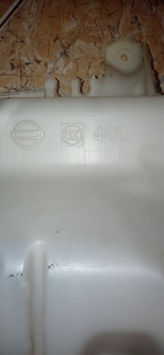 Бачок омывателя Nissan Micra k12