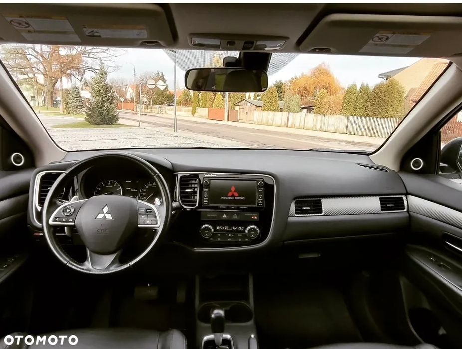 Mitsubishi Outlander 3.0v6 Limited GT pakiet Samurai 7os. 4x4