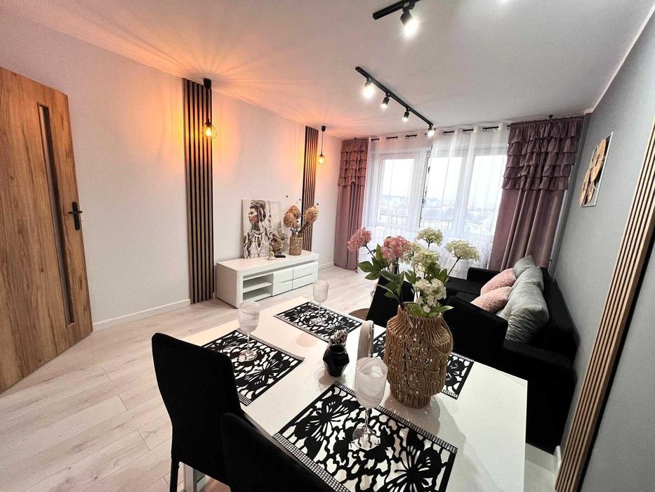 Retkinia.Winda od parteru.Po remoncie.Balkon.Widok na miasto