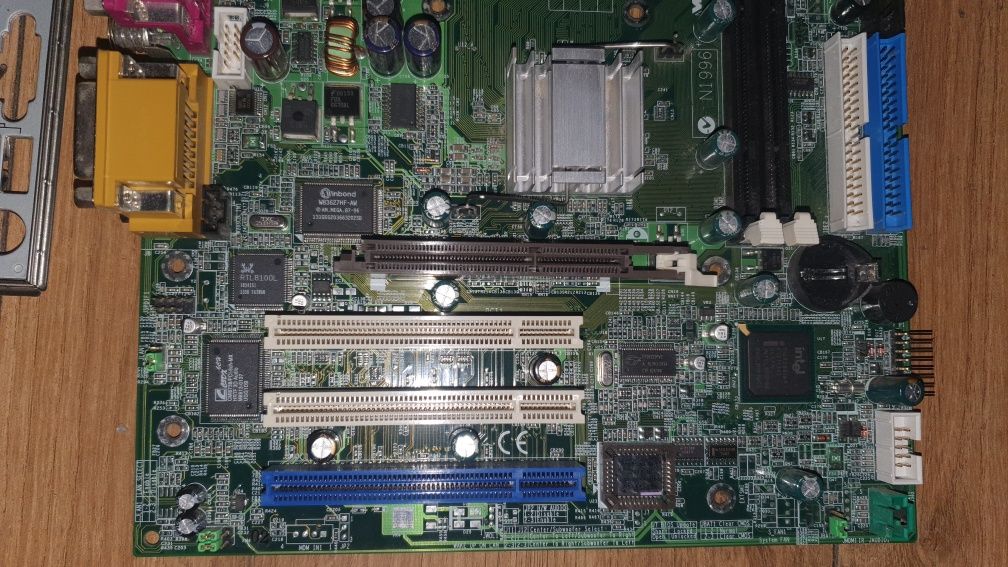 Płyta MSI MS-6399 z komputera Medion 3000 + Pentium 4 1.8GHZ PGA478