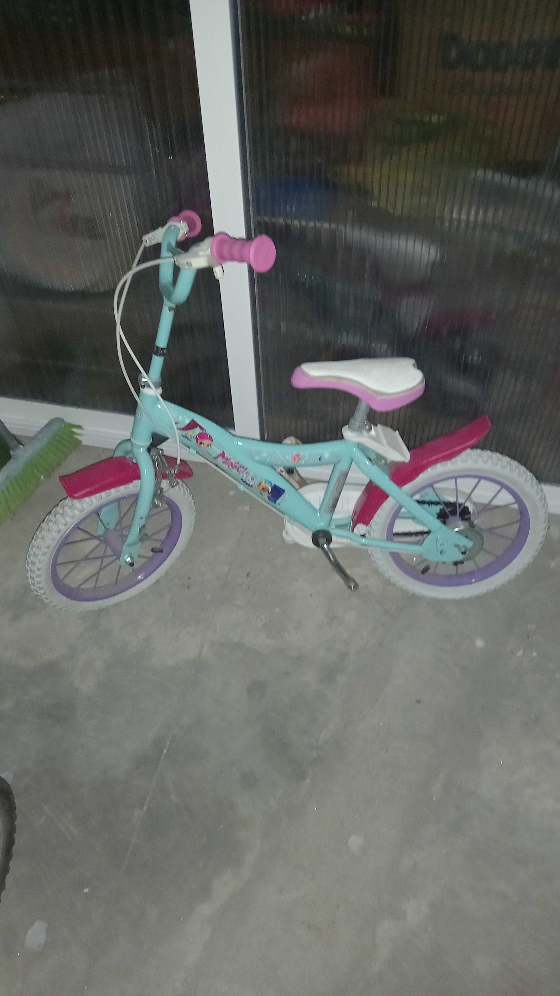 Duas Bicicletas roda 12