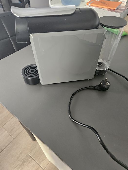 Máquina de Café DELTA Q Mini Qool Cinzento