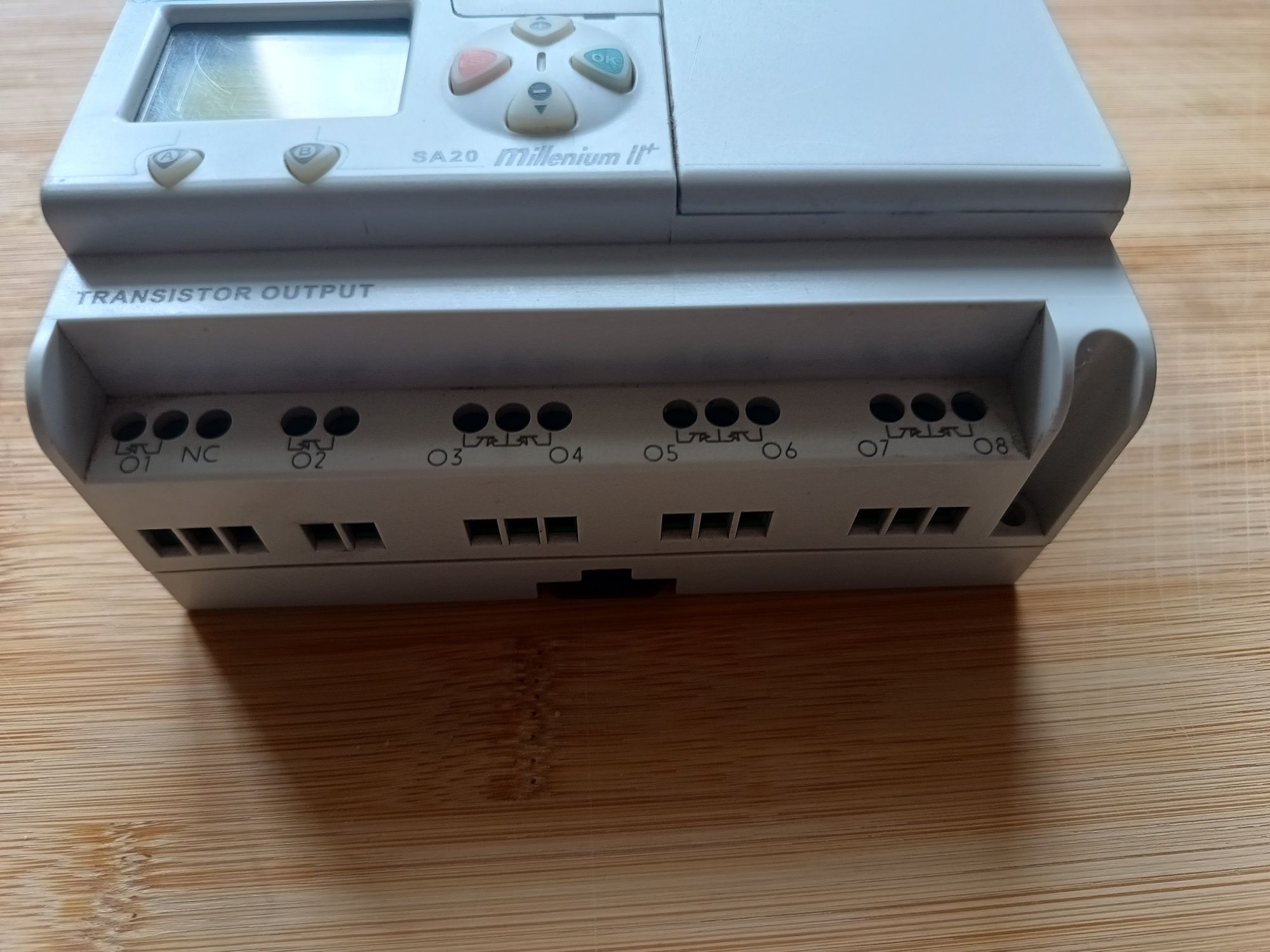 Crouzet Millenium 2  SA20