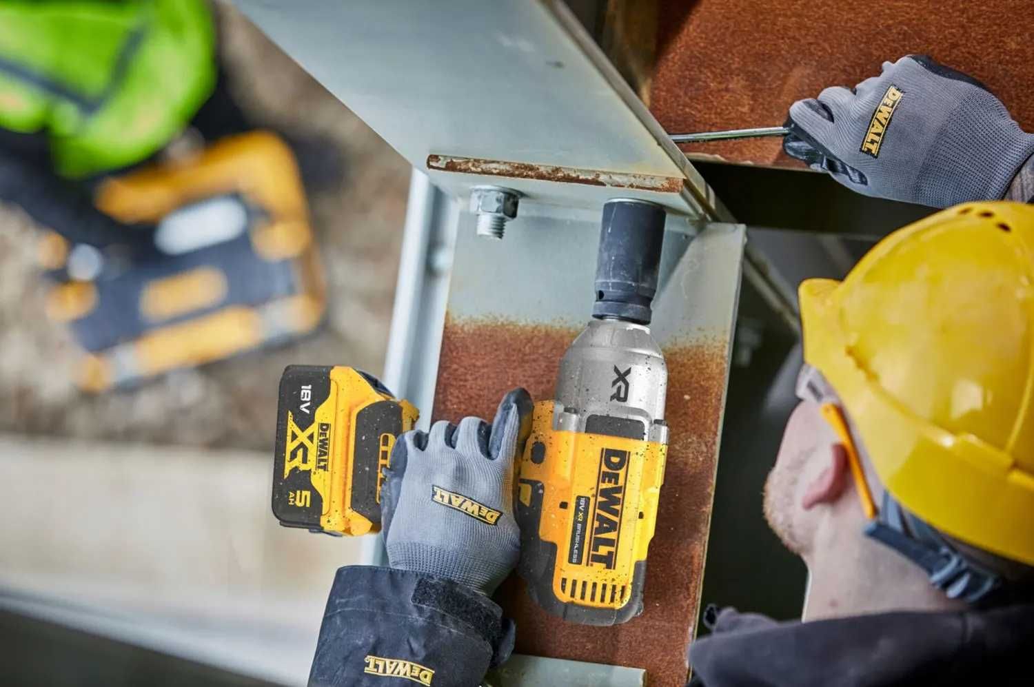 DeWALT DCF900P2T  1⁄2 дюйм\крутний : 1396 Нм \ 18v\гарантIя\комплект