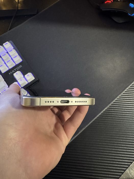 Продам айфон 15 про макс 256 гб