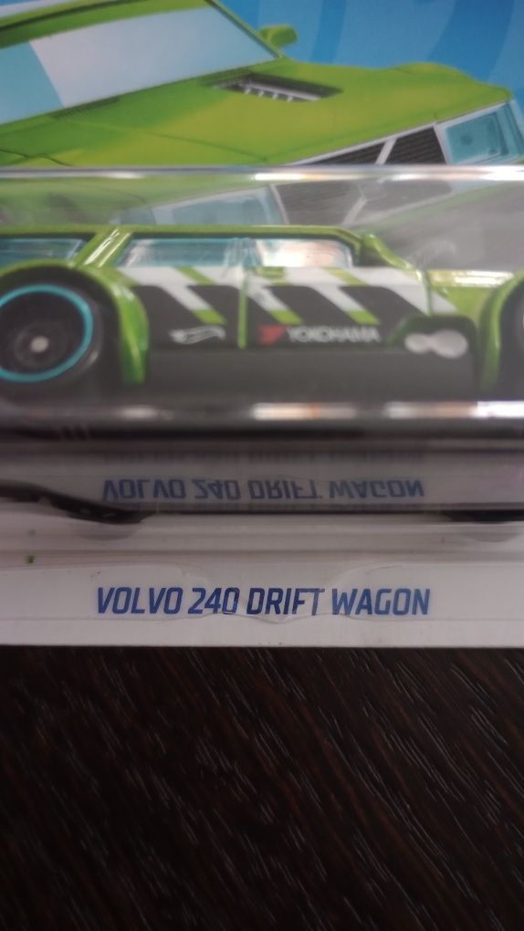 Hot Wheels Volvo 240 Drift Wagon