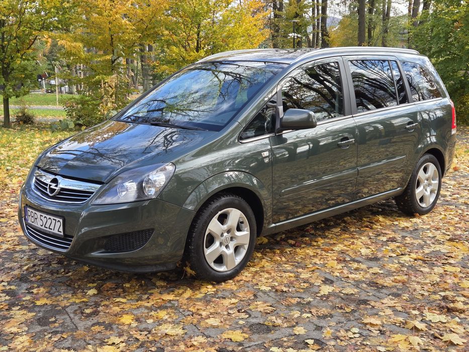 Opel Zafira 1.8 benzyna 7 osobowa ładny stan
