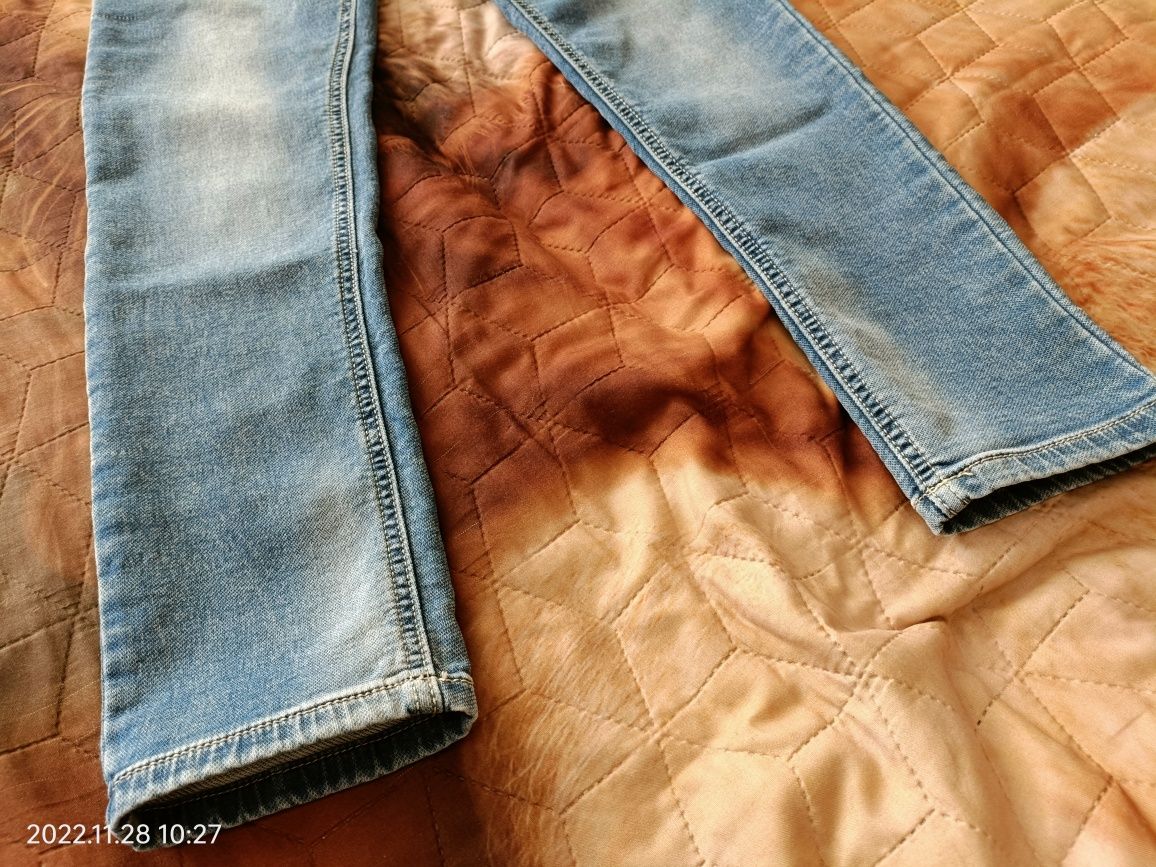 Spodnie chłopięce roz 134-140