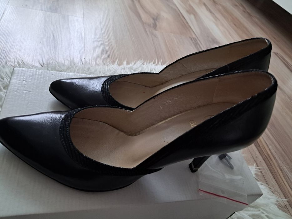 Czarne szpilki skóra naturalna