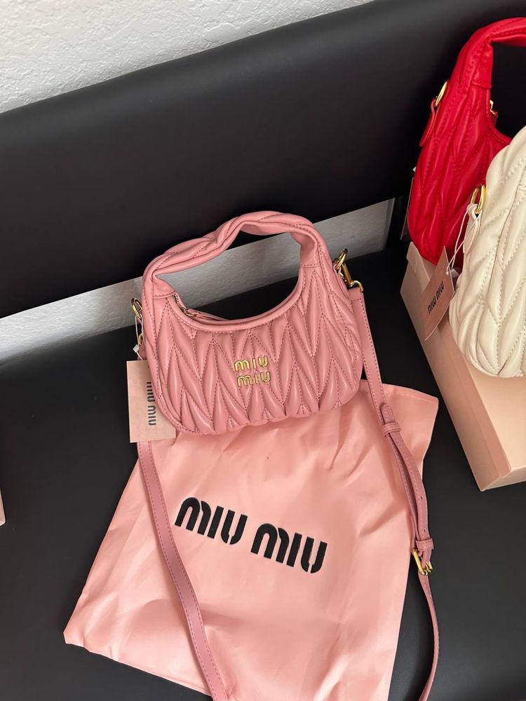 Сумка в стилі Miu Miu