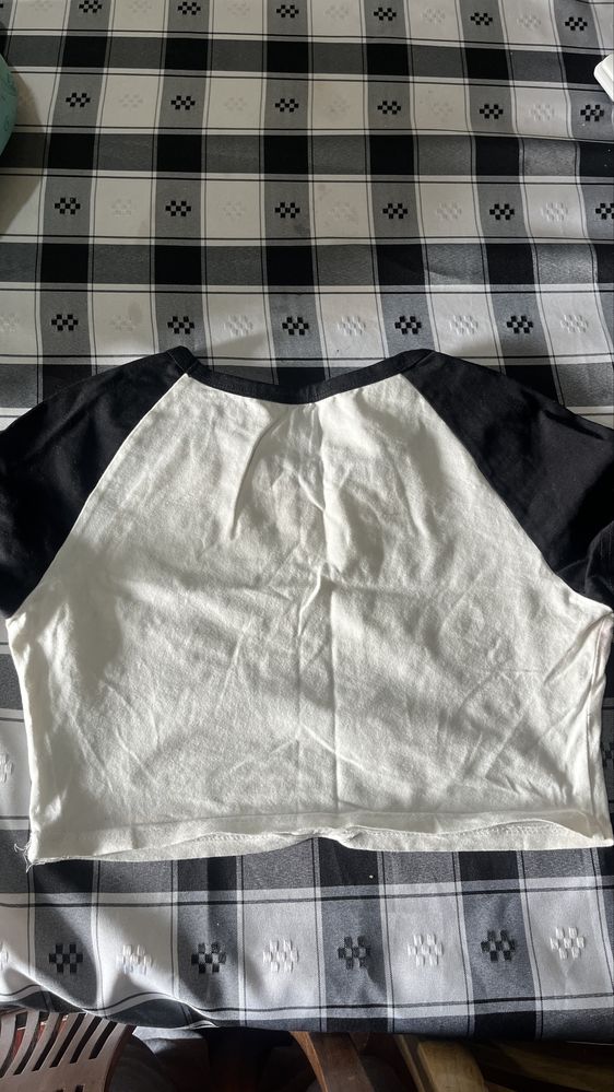 Top com manga da Shein