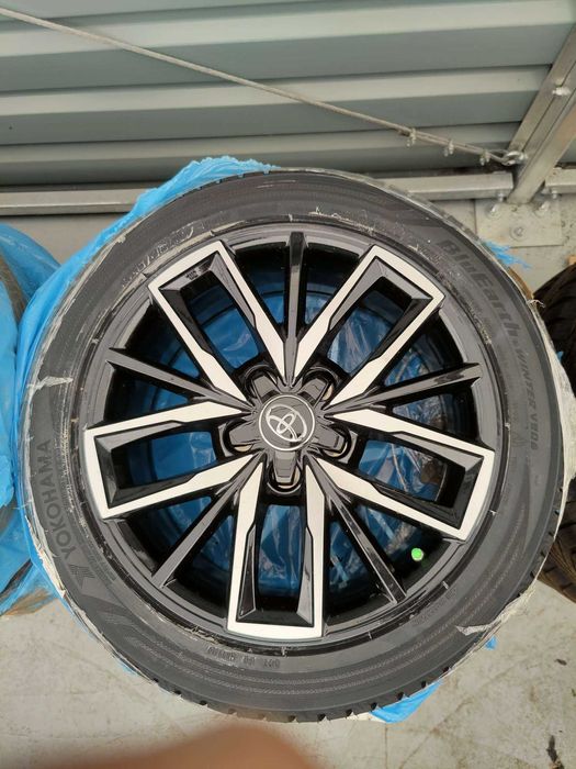 Kompletne koła zimowe 17" Toyota Corolla