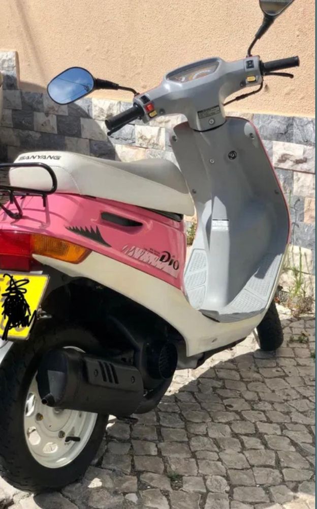 Scooter Sanyang Dio