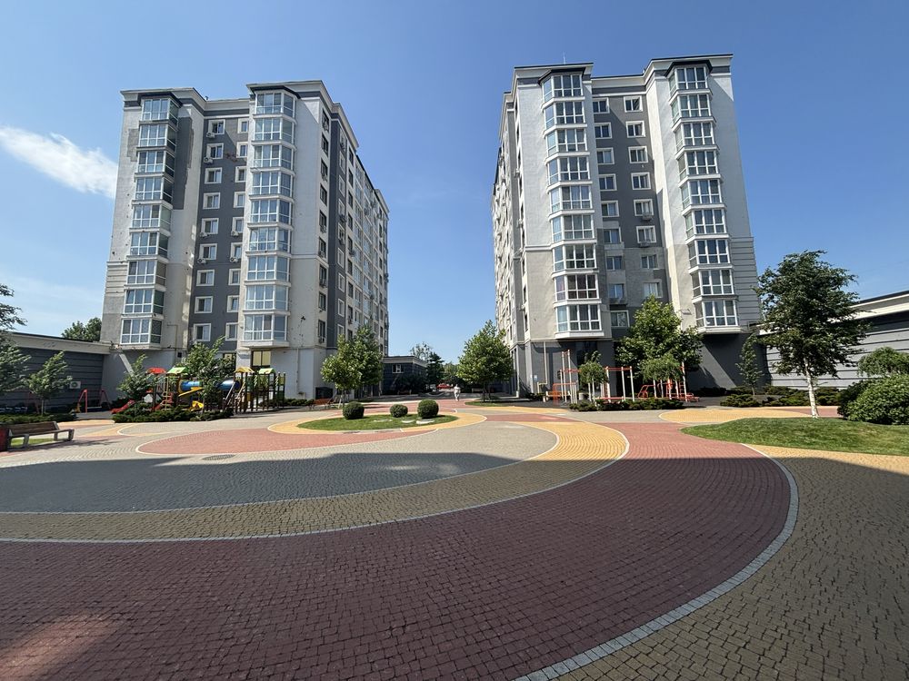 Видова квартира 42м2 в ЖК Континент з лоджією
