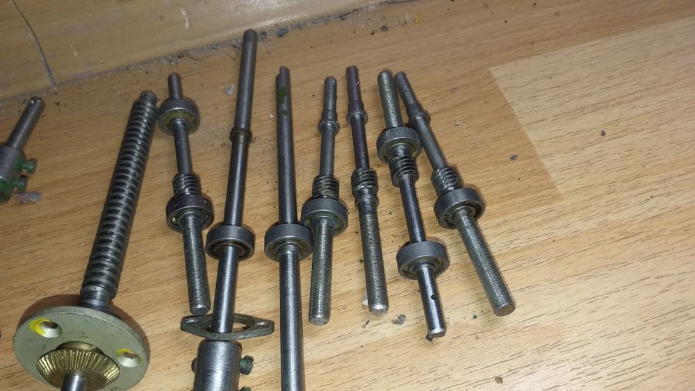 Подшипники,валы,шестерни детали советские заводские запасы